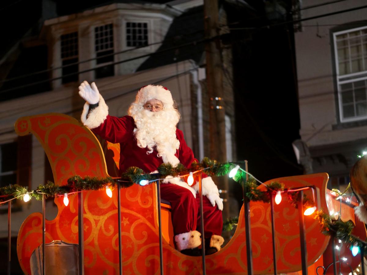 Update Clinton Christmas Parade Will Step Off Today Friday Dec