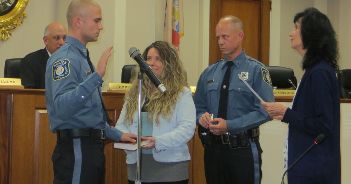 Monday was a 'special' night for two Harding police officers | News ...