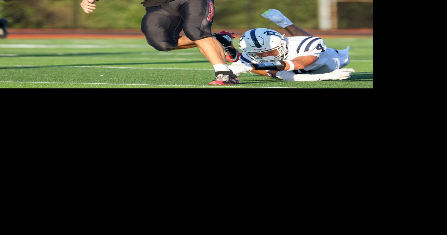 Longo's three scores help lead Mount Olive to season-opening win
