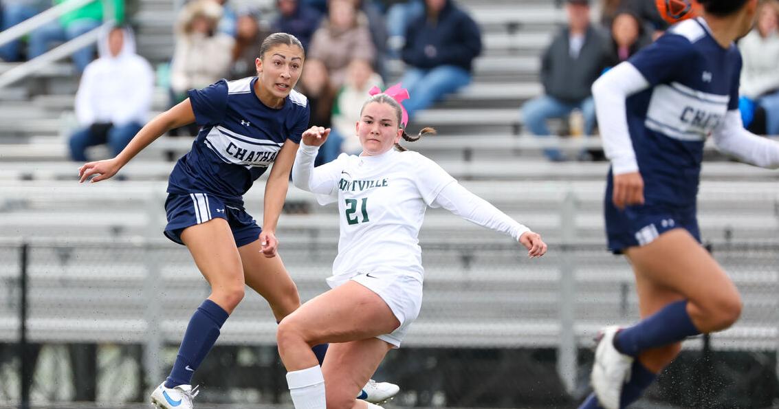 Arps' career day, stingy defense lift Chatham to Morris County girls soccer final