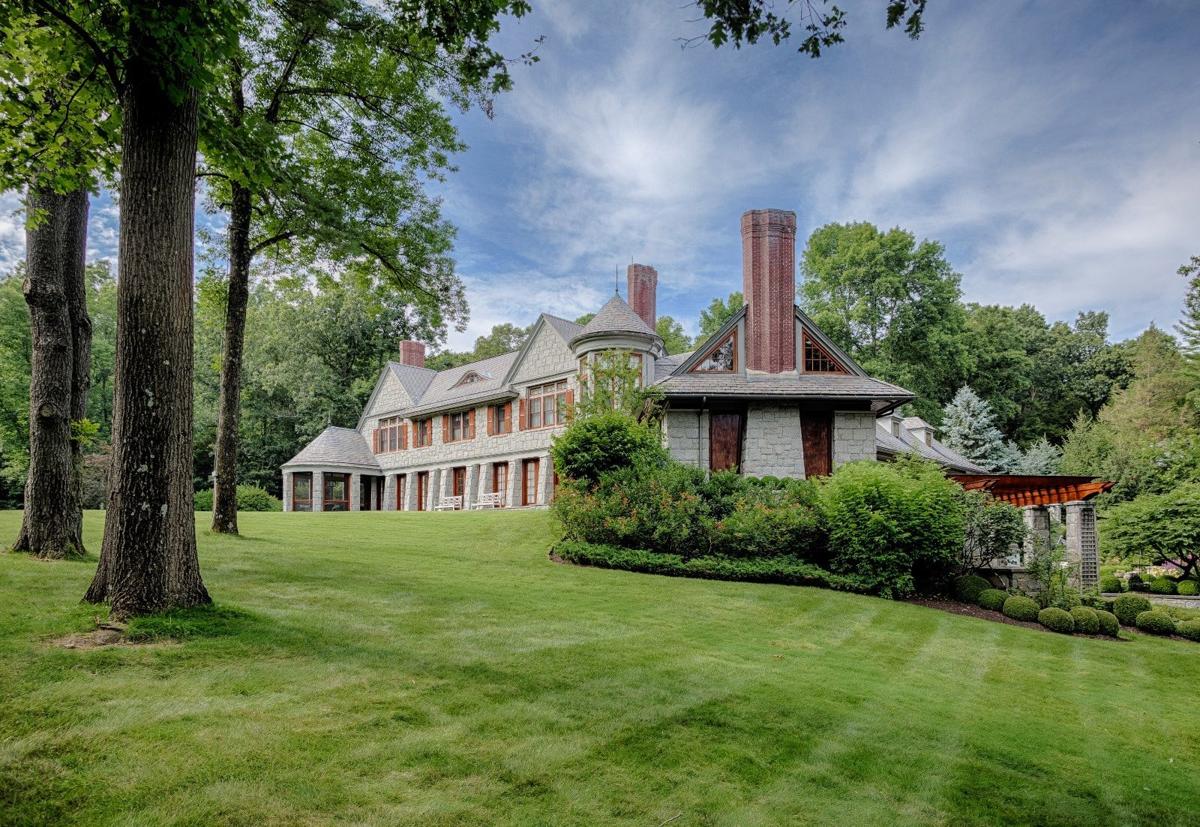PeapackGladstone estate sells for 10.95M Bernardsville News News