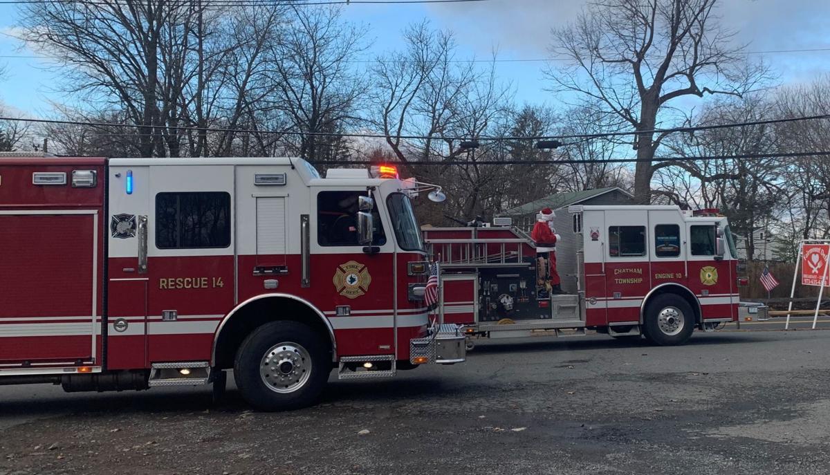 Christmas Train Of Fire Trucks New Jersey Nov 25 2022 Santa Brings Christmas Cheer Atop Chatham Township Fire Truck | Chatham  Courier News | Newjerseyhills.com