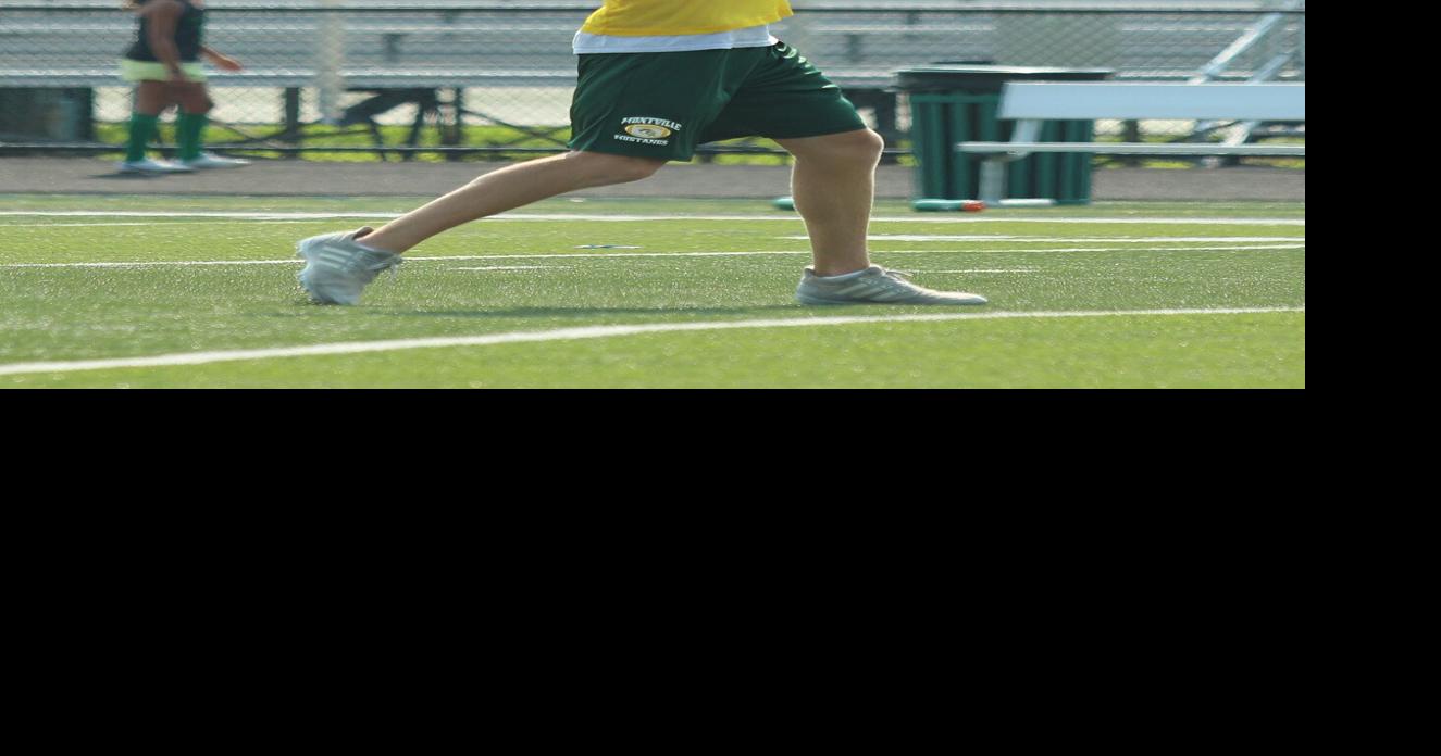 Football Preview: Montville sets sights on first division title since 2006