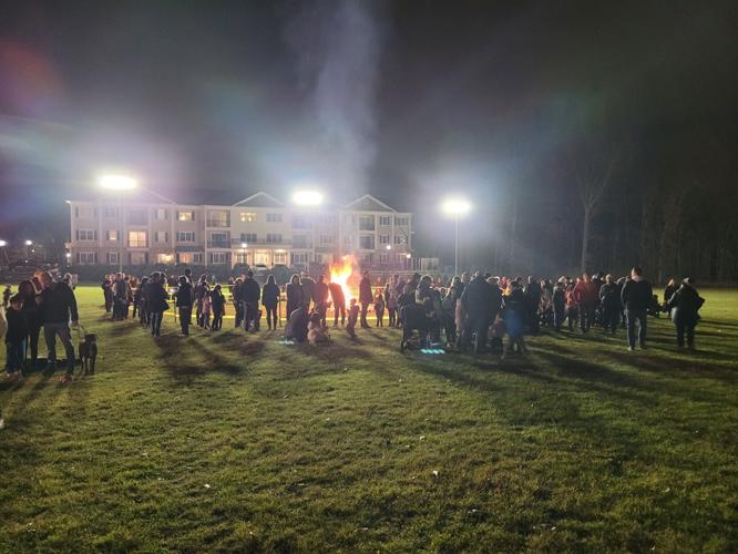 Warren holiday festival offers family fun, despite hiccups | News ...