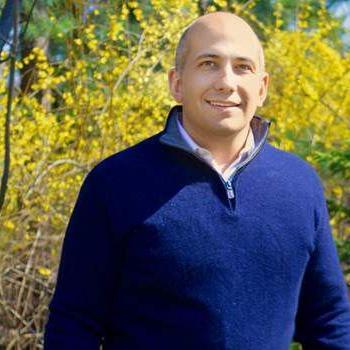 Committeeman Mark Lois asks alleged campaign sign stealers to dunk him at Fishawack instead - Vimarsana News