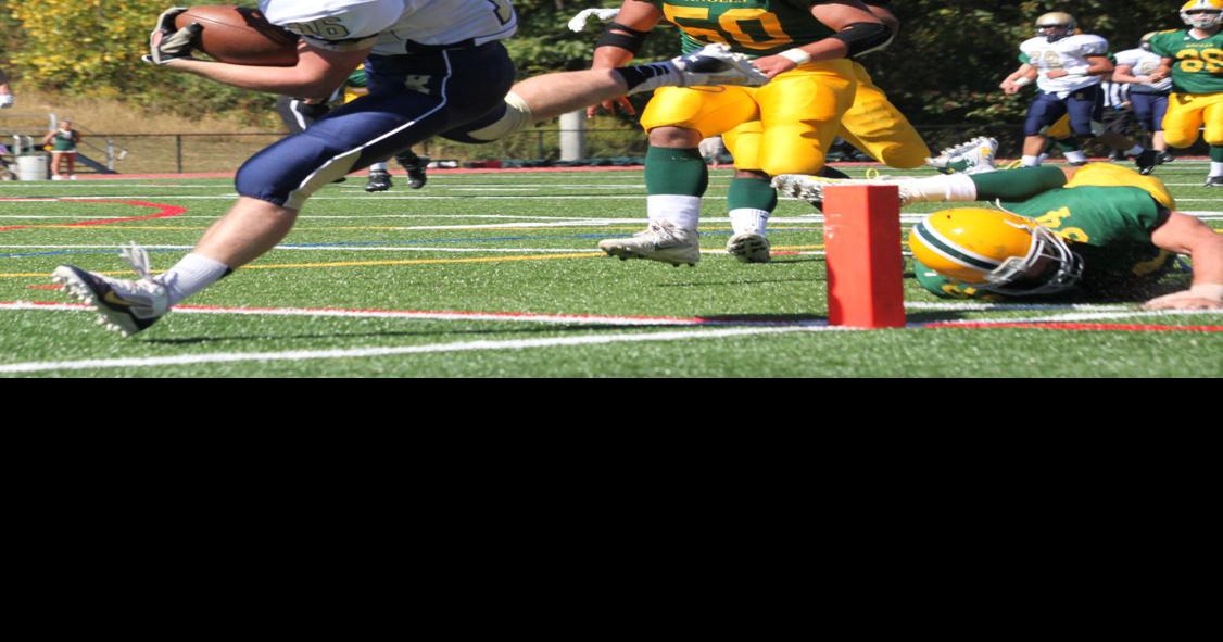 Roxbury High School football team rolls to third straight victory ...