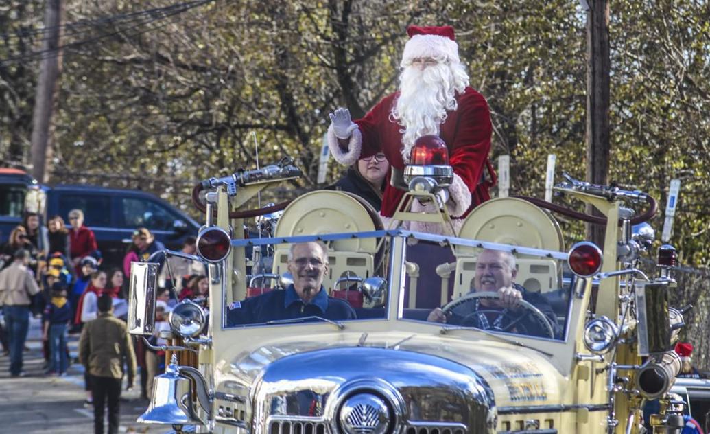 Firemen's Christmas Parade to holiday season on Boonton The