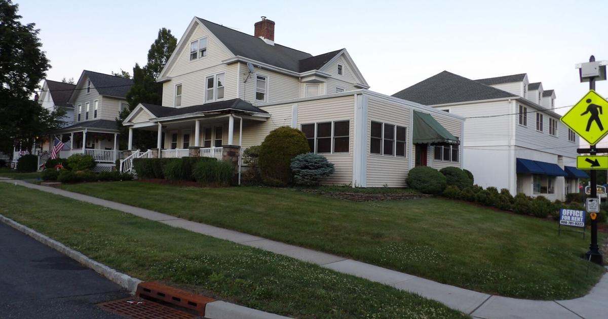Key building in Far Hills village to get new look