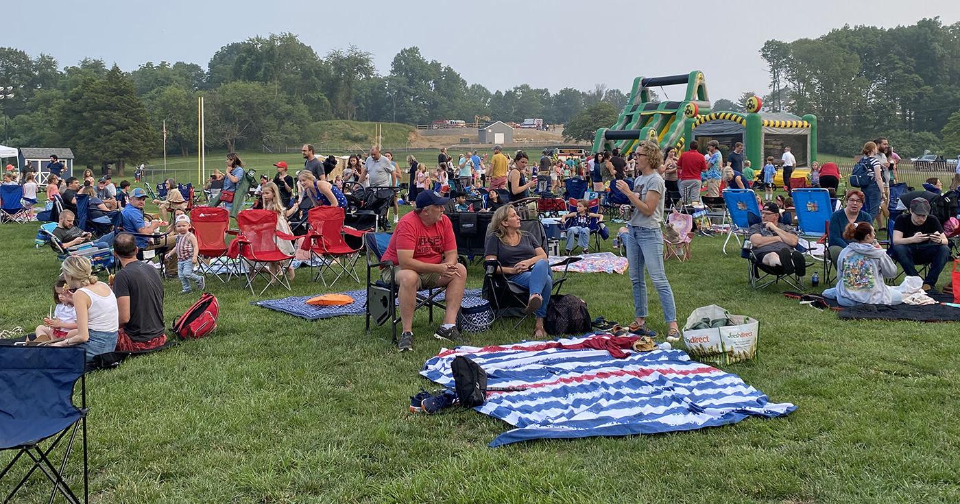 Mendham Twp.'s fireworks fun draws hundreds - Vimarsana News