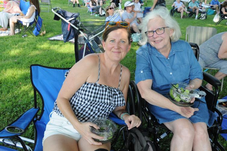 Chatham Township mother and daughter have fun at Giralda festival
