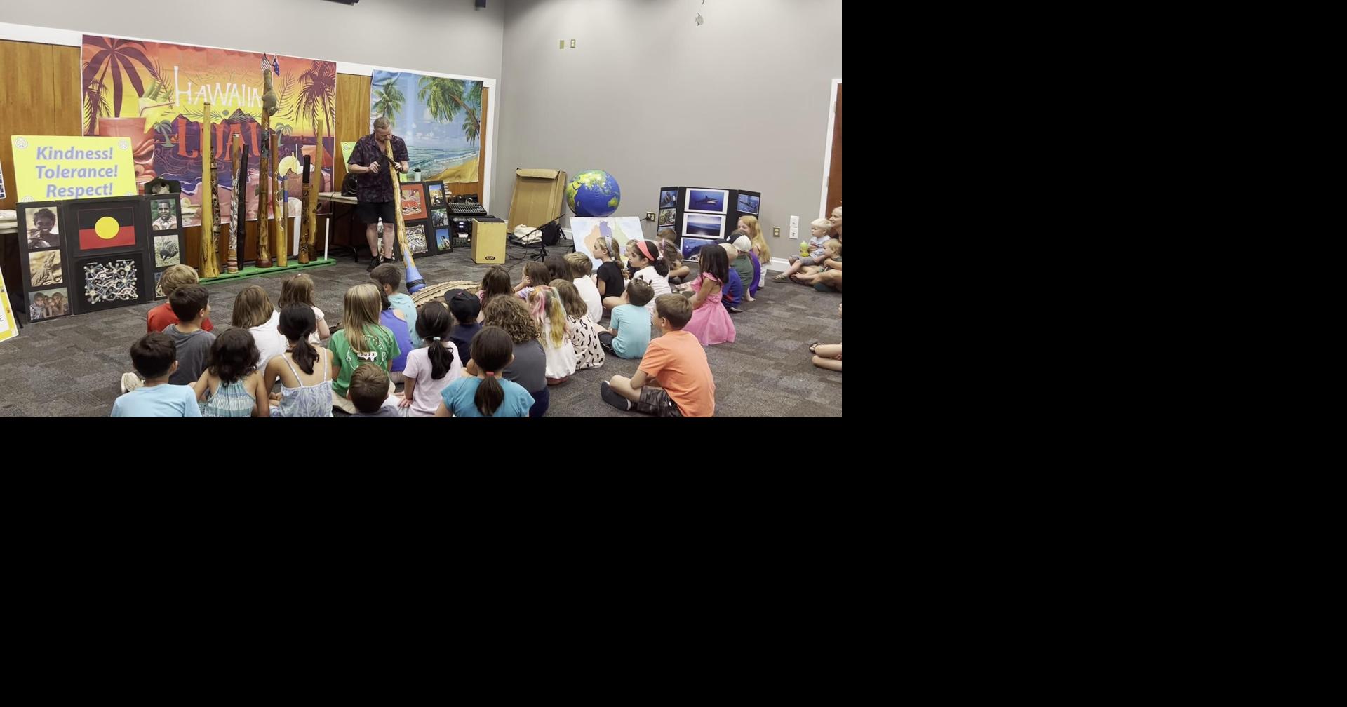 (VIDEO) Didgeridoo player teaches children about the land down under