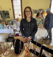 Middle Valley becomes a home for painters, jewelers, sculptors once again