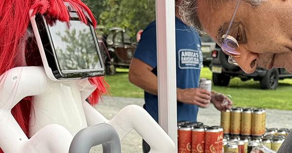 At this farmers market, the sommelier is a robot