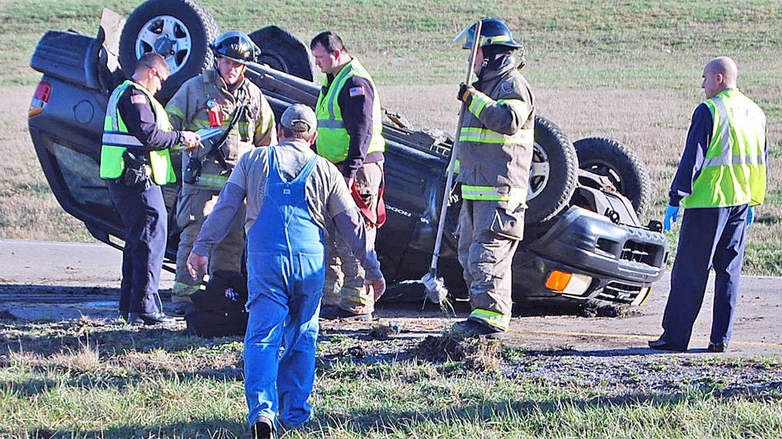 Single Vehicle Accident Leaves Two Teens Injured News Newportplaintalk Com