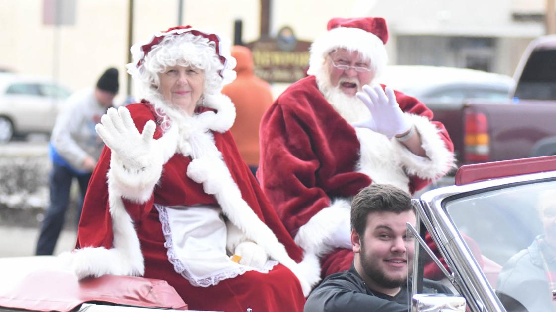Newport Christmas Parade Gallery Newportplaintalk Com Newport Tennessee Christmas Parade 2021