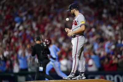 Braves flop in Philly for second straight season, 100 wins again