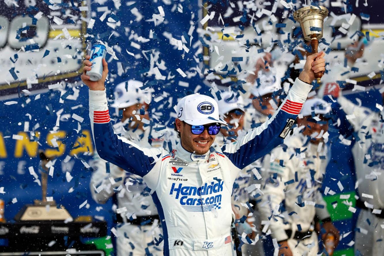 Larson storms to Kansas win, tightening grip on Cup title race | Sports ...