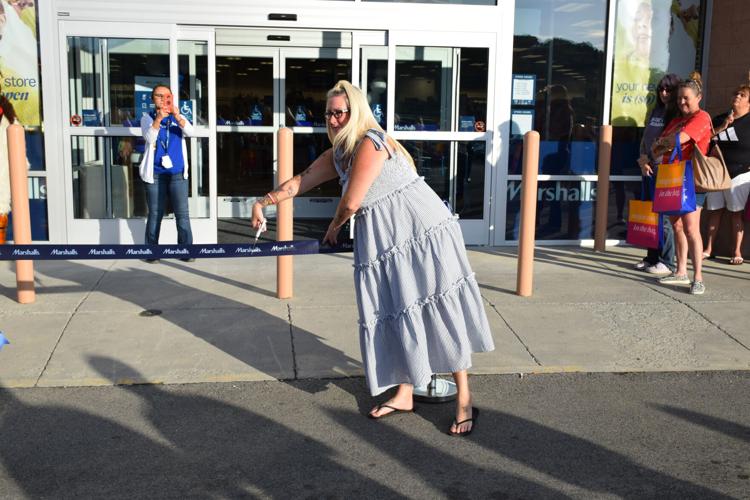 Shoppers arrive before daylight for Marshalls opening day | Community |  newportplaintalk.com