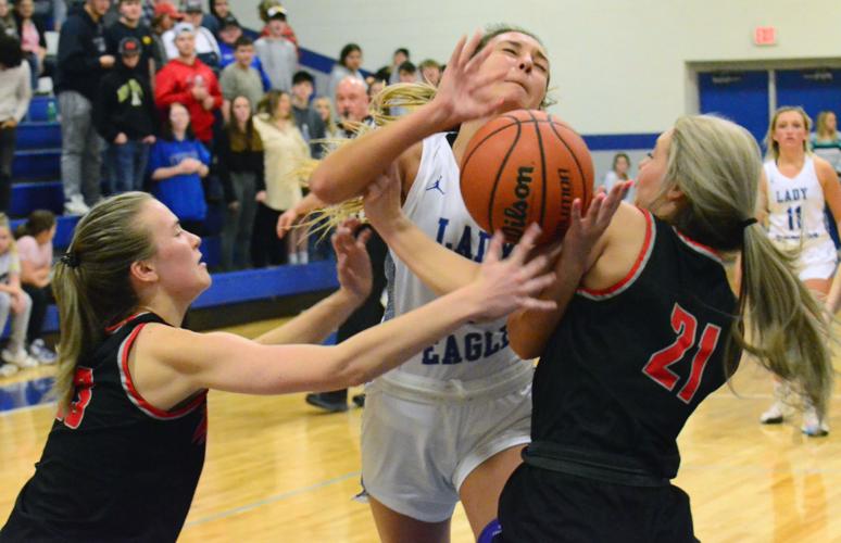 Lady Eagles defeat Washburn to lock up district one seed | Sports ...