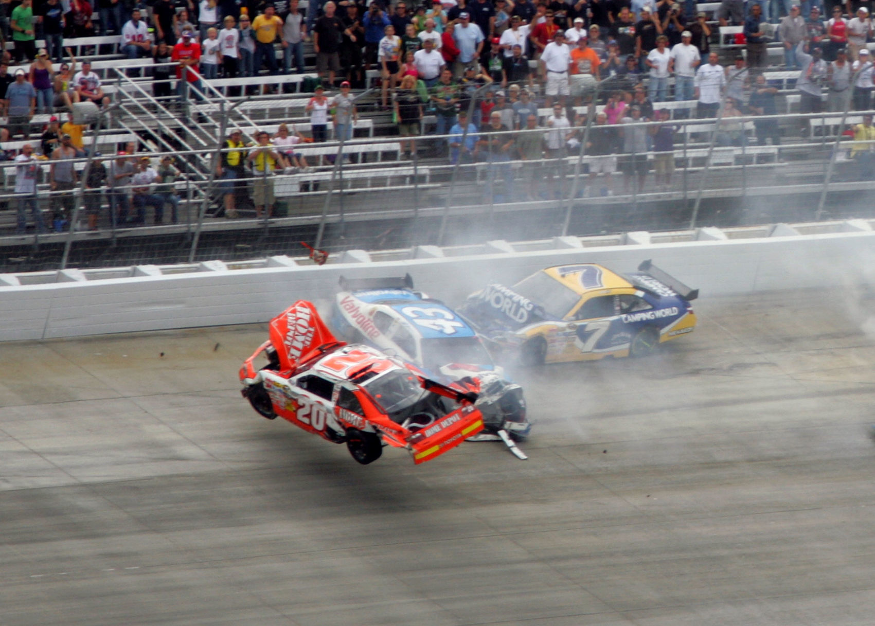 Joey Logano still identified with 2009 wreck at Dover | Sports