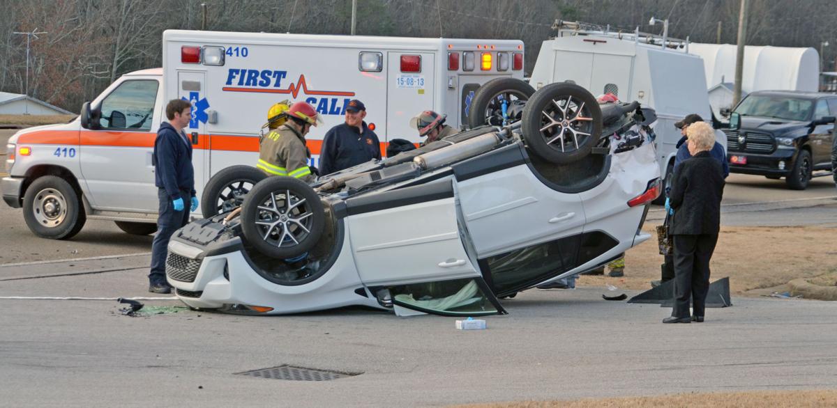 Monday morning wreck injures two News