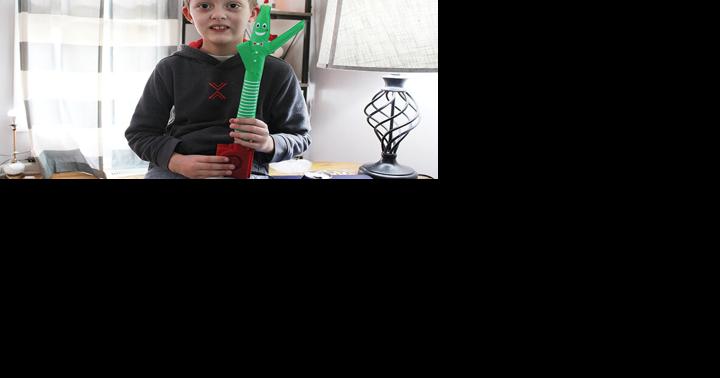 Young inflatable collector gains online success with vibrant displays - Vimarsana News