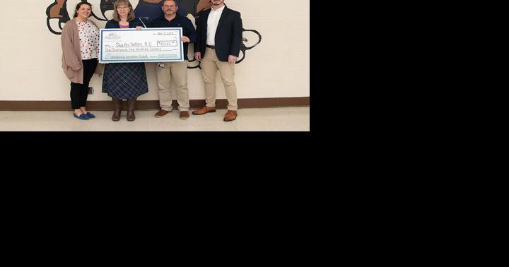 Southeast Kentucky Chamber awards six schools with Excellence in Education funding - Vimarsana News