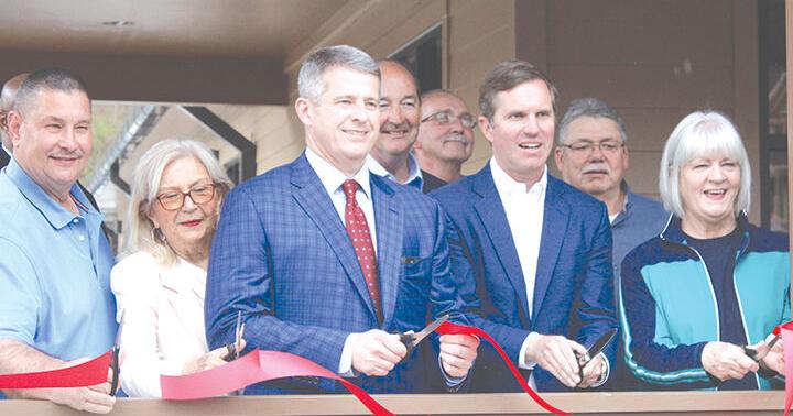 Gov. cuts ribbon at new senior center - Vimarsana News