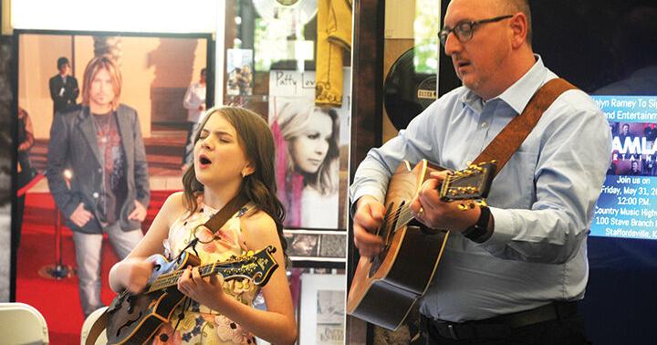 Singing and signing: Local artist signs record contract - Vimarsana News