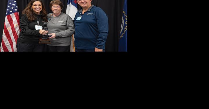Hickman receives DAISY Lifetime Achievement Award - Vimarsana News