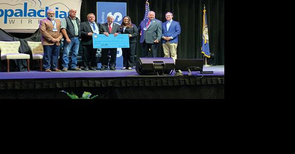 Floyd County, Prestonsburg to purchase Thunder Ridge; company announces facility which could employ 50 - Vimarsana News