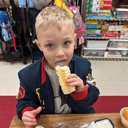 Snack time | News | news-expressky.com - Vimarsana News
