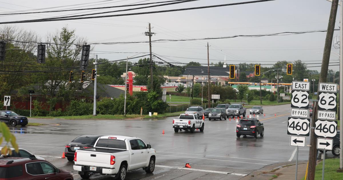 Traffic lights at Cherry Blossom/U.S. 25 remain out