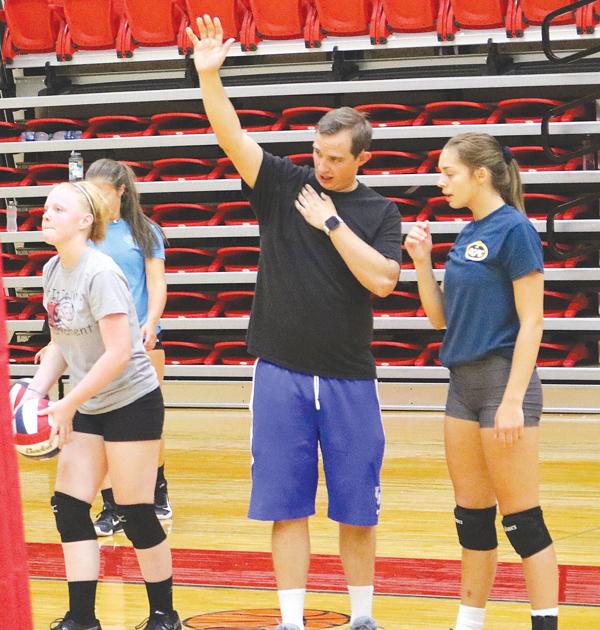 H S Volleyball Lady Cards Being Built For Speed Sports News Graphic Com