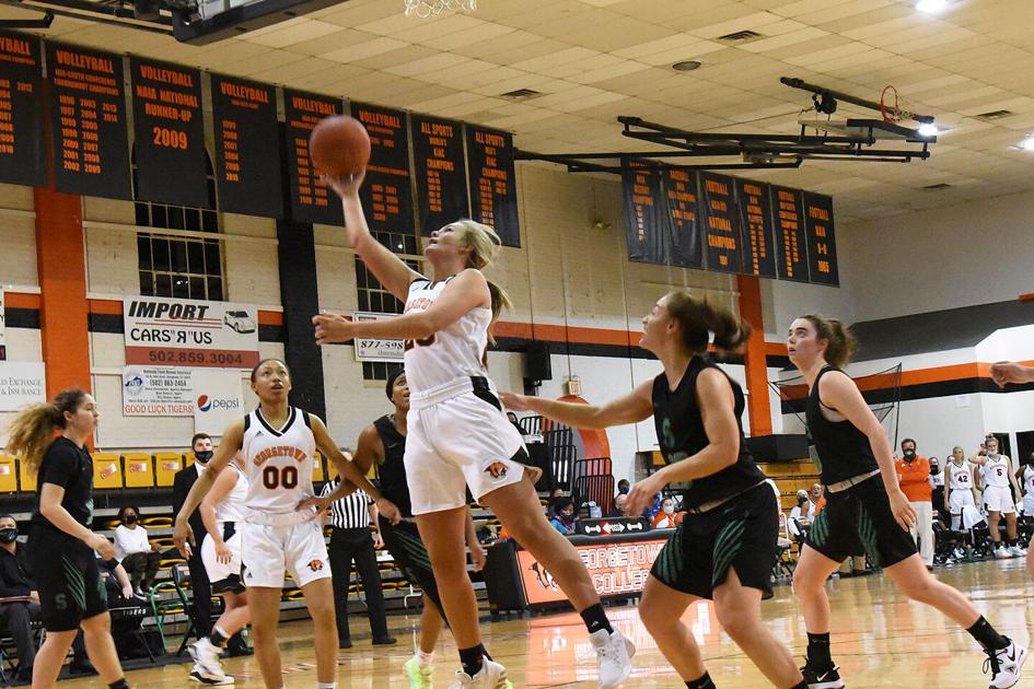 Women's basketball depth sinks Salem in seasonopener