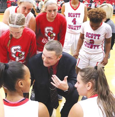 Girls Basketball Lady Cards Roll Home From Muhlenberg County At 8 0 Sports News Graphic Com
