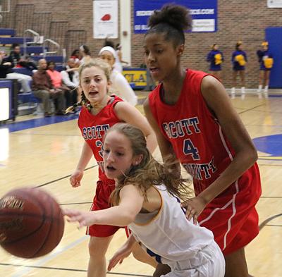 Girls Basketball Lady Cards Race To 20th Victory Sports News