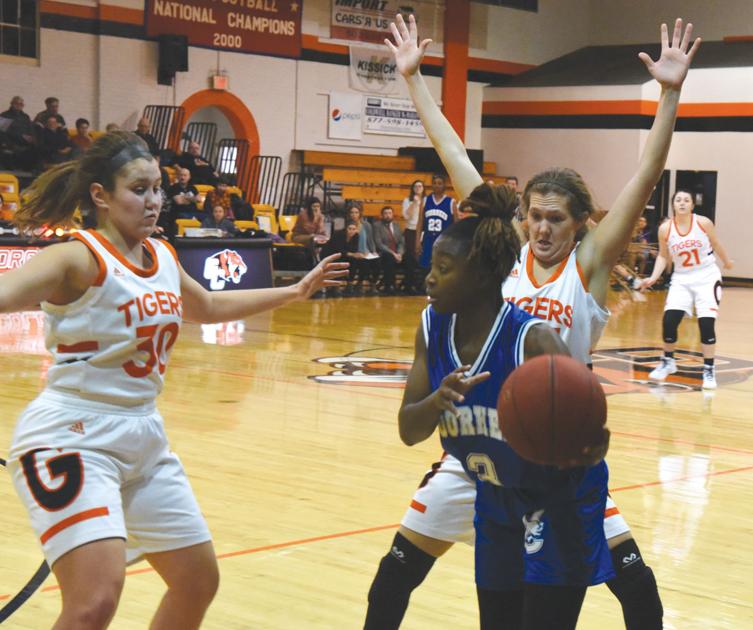 College Basketball Gc Women Get Needed Road Win Men Drop First