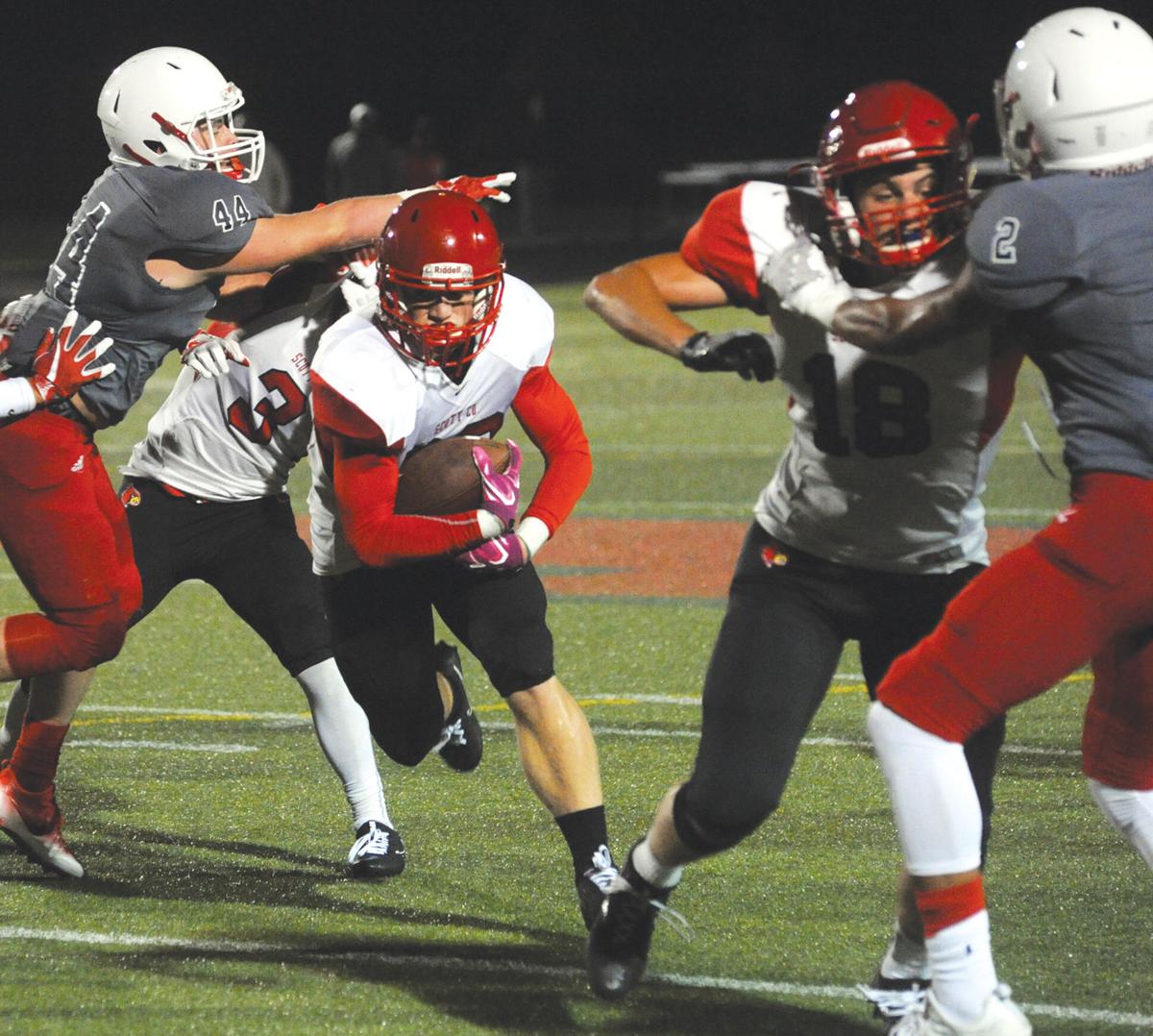 H S Football Schs Greets Mighty Moeller Sports News Graphic Com
