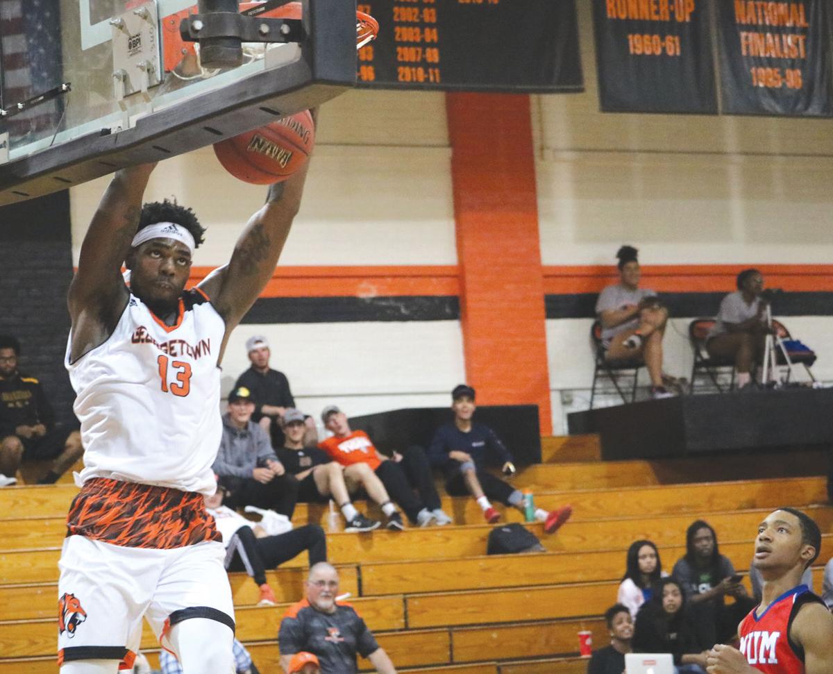 Men S Basketball Defending Champs Stock Up Sports News