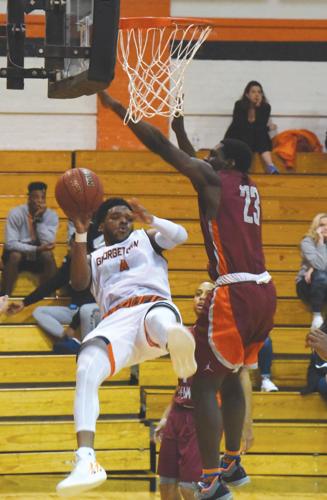 Dunking Cardinal debuts at U of L basketball practice gym