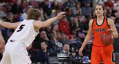 Women S Basketball Tigers Don T Fade Without Fight In Return To