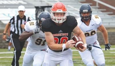 College Football Reinhardt Continues Spell Over Gc Sports News Graphic Com