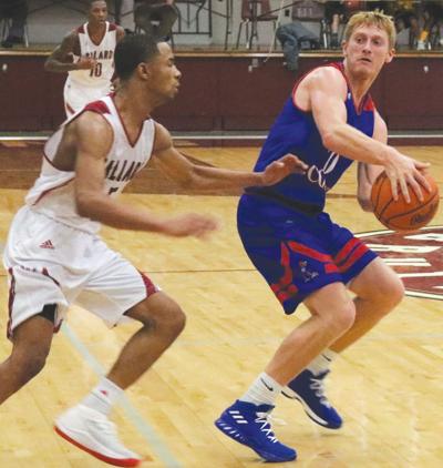 Boys Basketball Moeller Deals Sc First Loss Of Season Sports