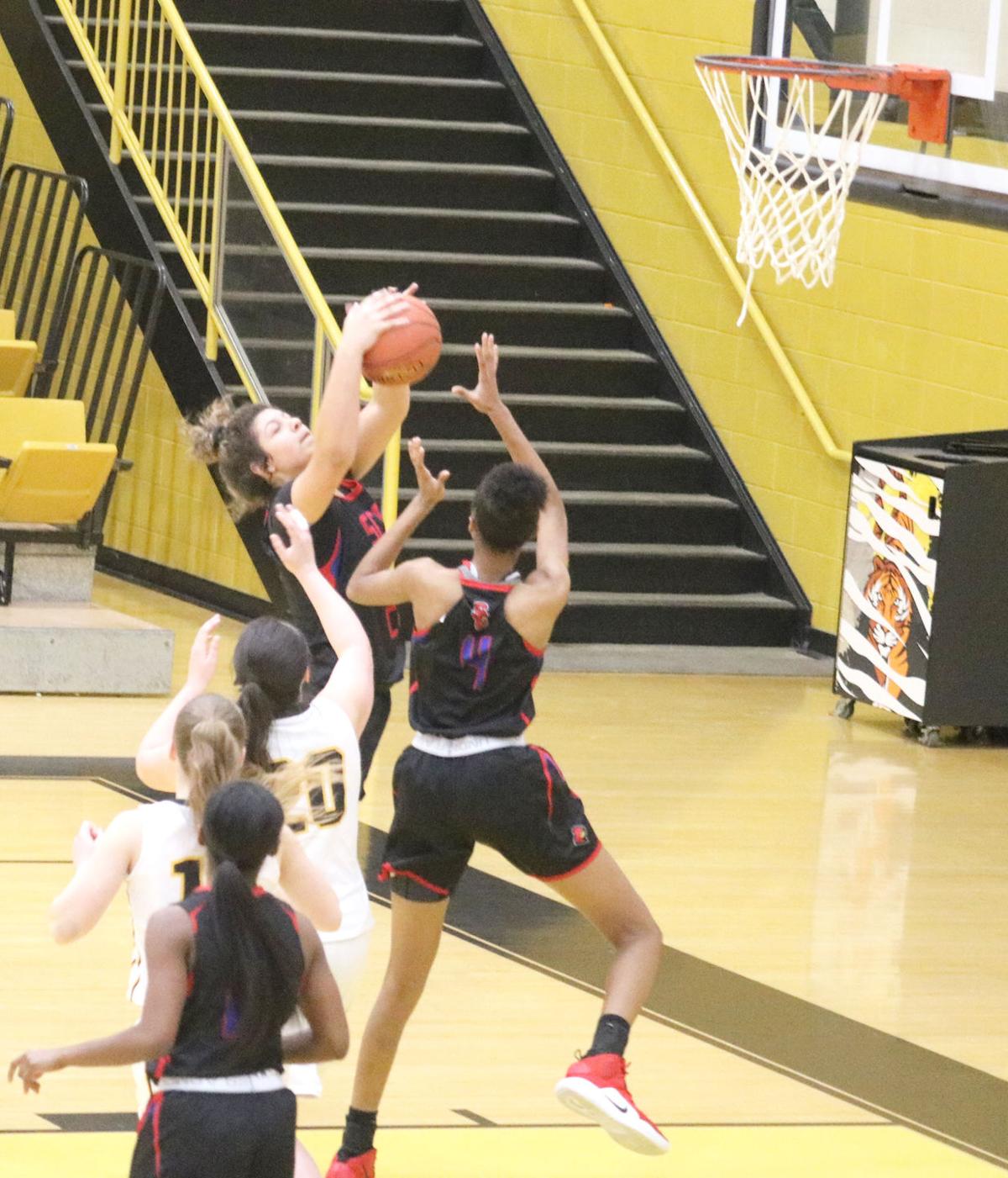 Girls Basketball Lady Cards No Longer Mired At Clay County