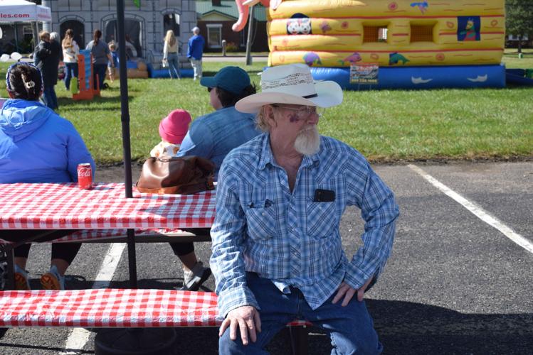 PHOTOS Stamping Ground Buffalo Daze celebrates fall Gallery news