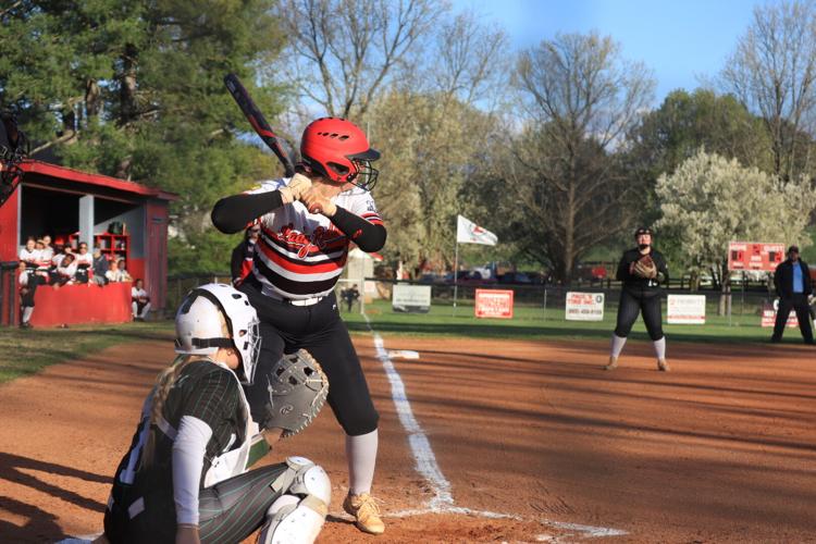 Lady Redskins falls to Midway