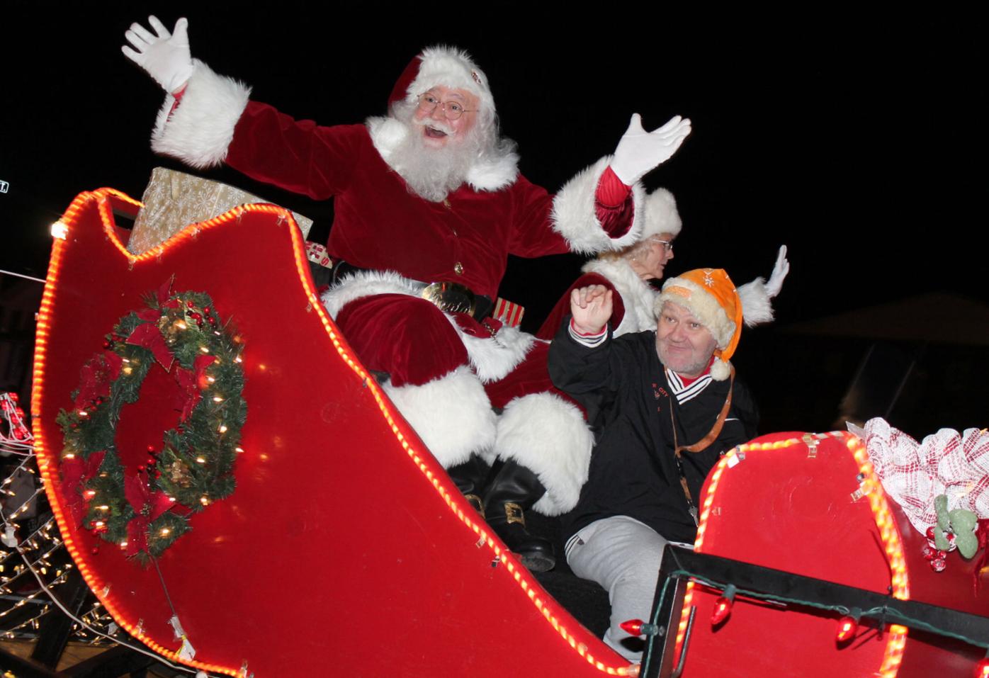 Lenoir Christmas Parade 2022 Local Christmas Parades Delight | News | News-Herald.net