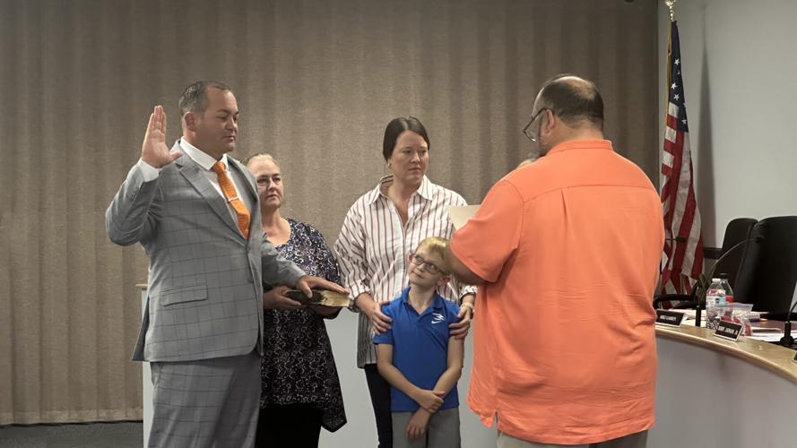 Loudon County elected officials sworn in | News | news-herald.net