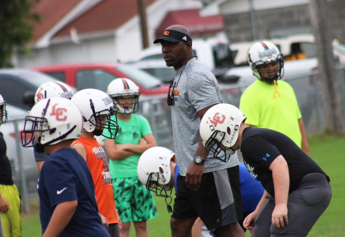Youth Football Teams Prepare For Fall Sports News Herald Net